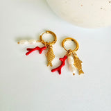 Pendientes Charms Coral Pez oro