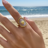 Anillo concha transparente oro