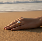 Anillo concha nacar oro
