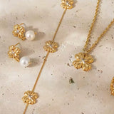 Pendiente Flor Perla oro