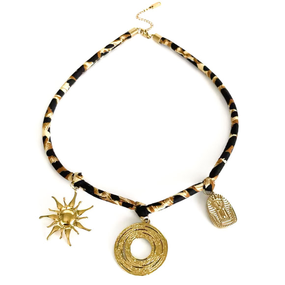 Colgante Cordón Print Charms Sol oro