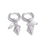 Pendiente caracola y perlas plata