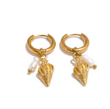 Pendiente caracola perlas oro