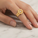 Anillo Flor Brillo oro
