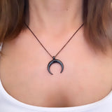 Collar Luna Negra